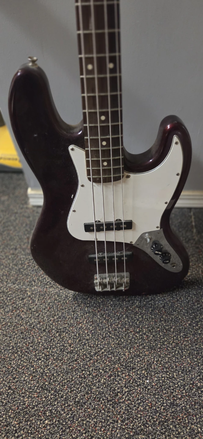 Fender Jazz Bass Guitar - photo 3