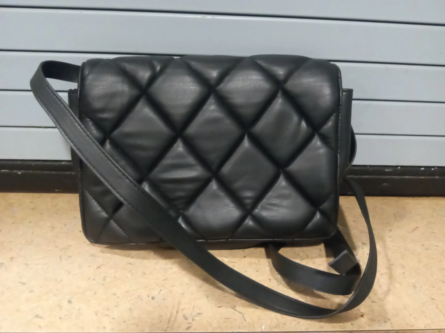 Black Quilted Shoulder Bag - photo 2