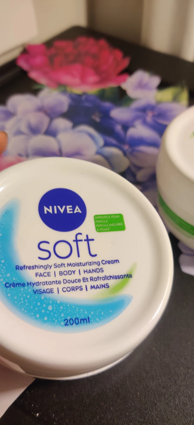 NIVEA Soft Refreshingly Soft Moisturizing Cream 200mlx 3 - photo 3