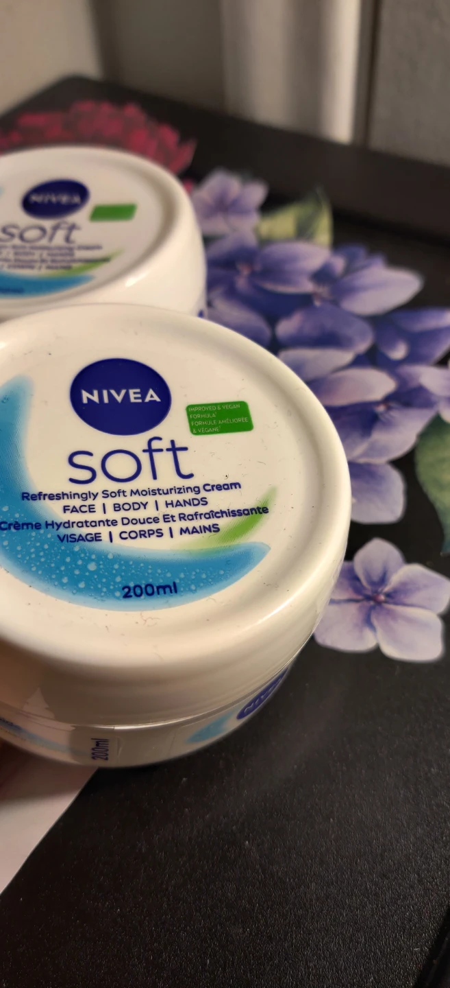 NIVEA Soft Refreshingly Soft Moisturizing Cream 200mlx 3 - photo 4