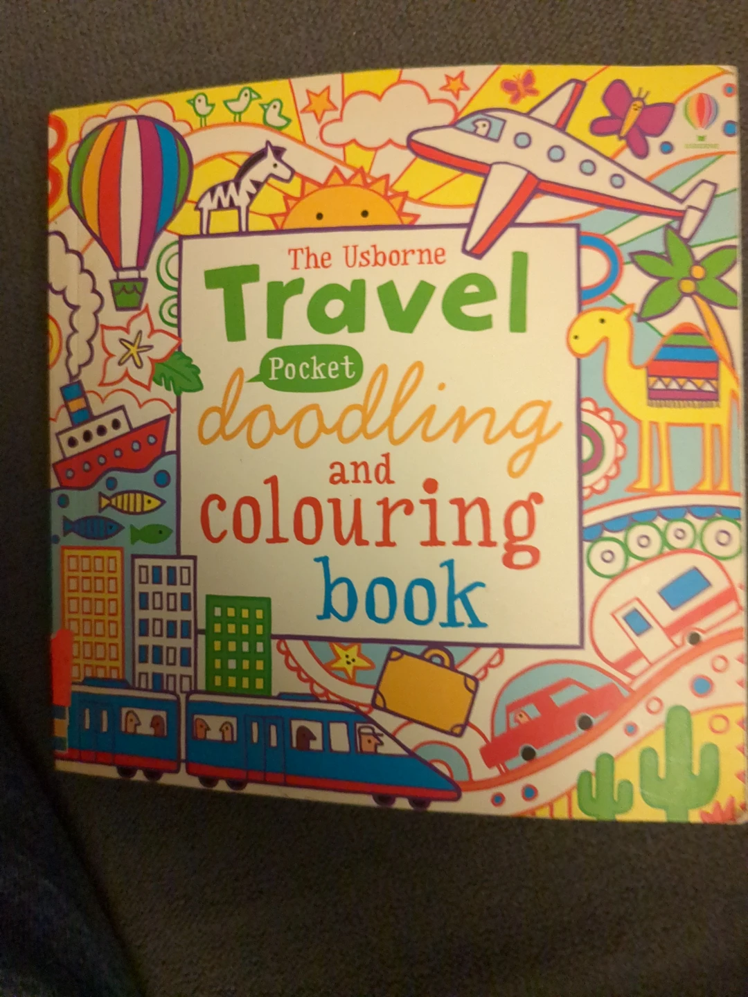 Usborne Travel Pocket Doodling and Colouring Book