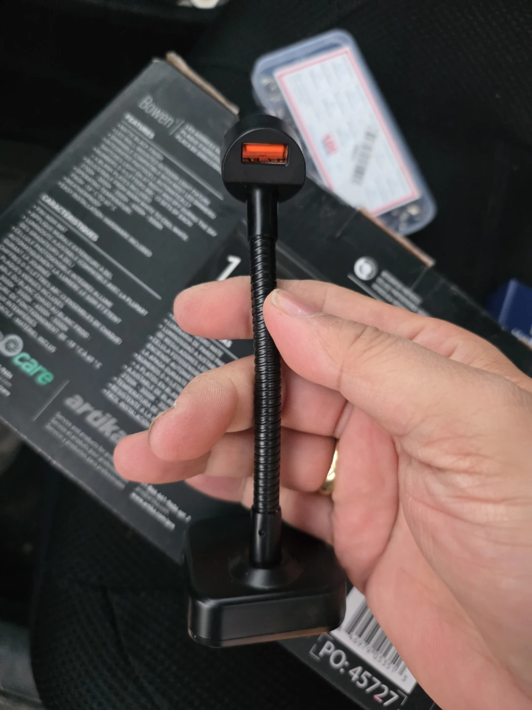 Black Car FM Transmitter with USB Charging - photo 5