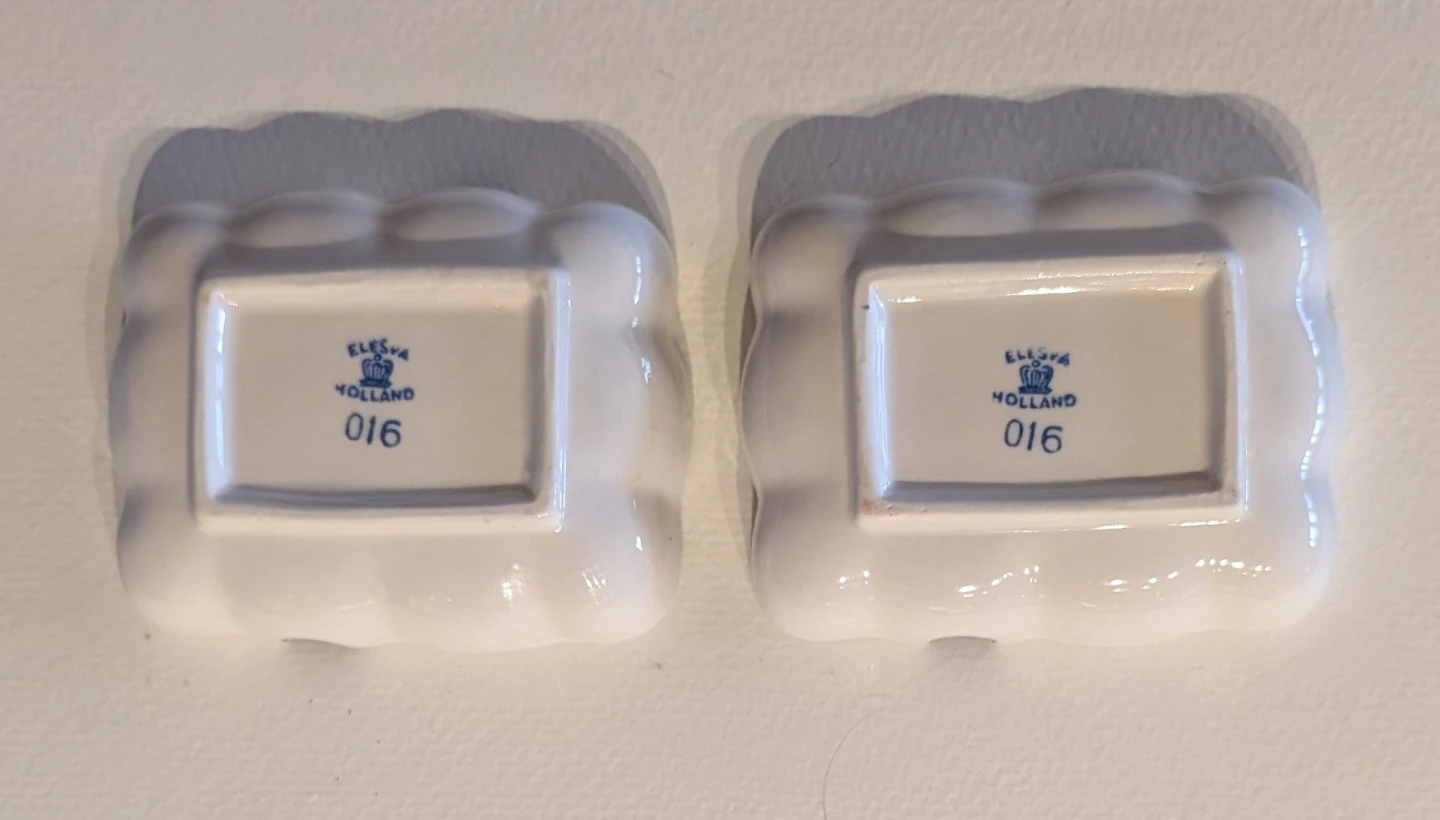 2 Vintage Elesva Ceramic Ashtrays - photo 2