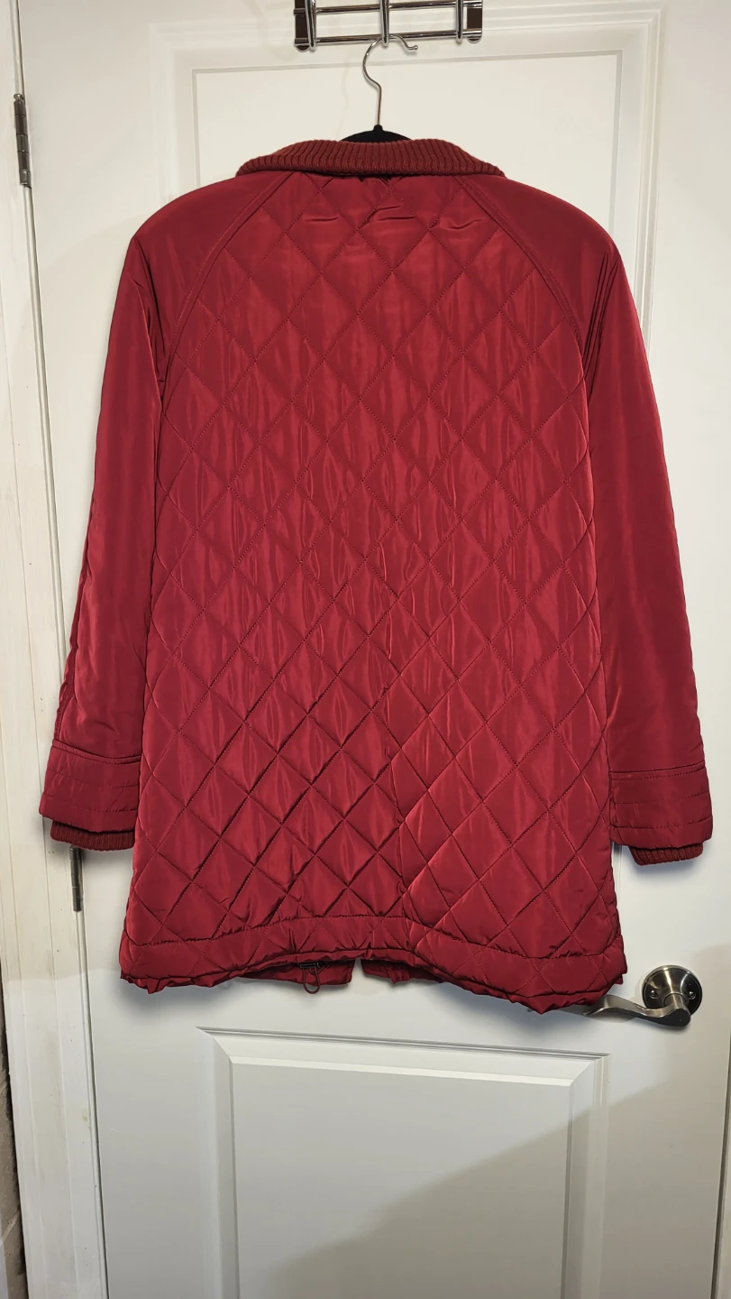 Red Quilted Hooded Jacket - photo 5