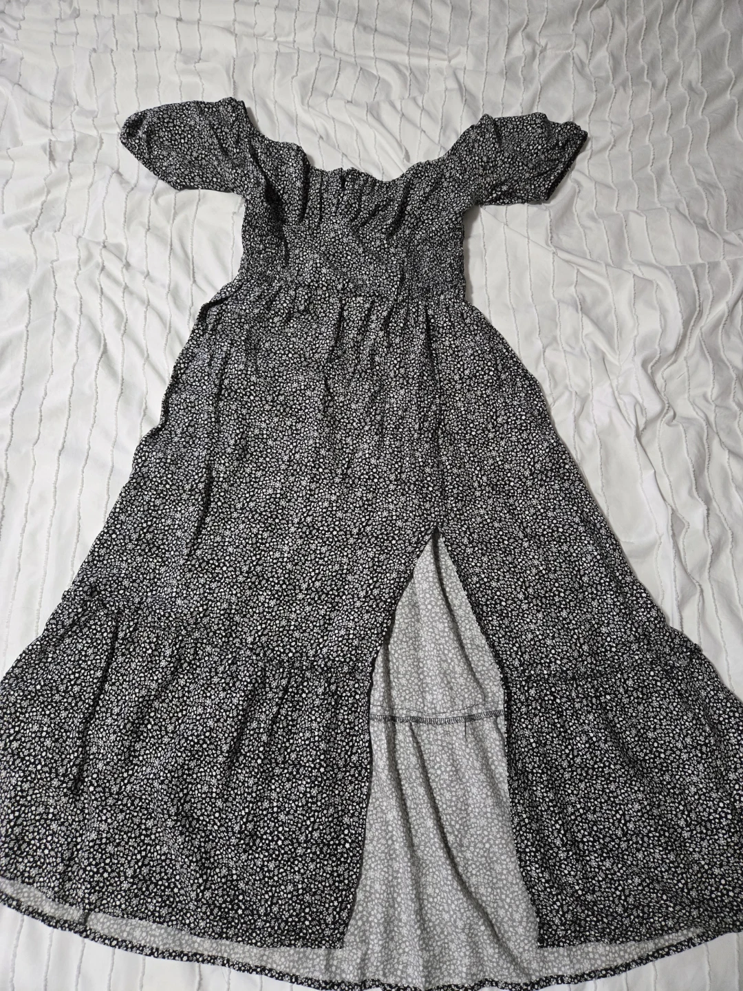 Black and white floral print maxi dress size M/M