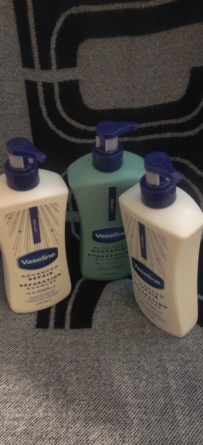 Vaseline Advanced Repair & Aloe Vera Lotions - 600mlx3