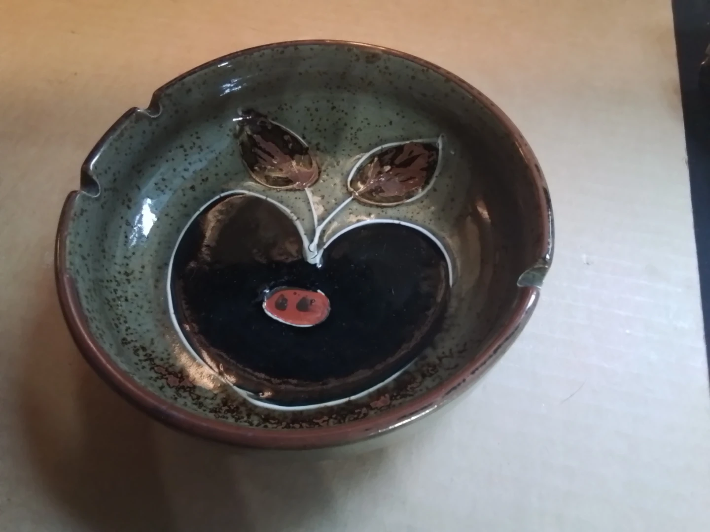 Vintage Speckled Stoneware Ashtray With Apple Design 6.25"