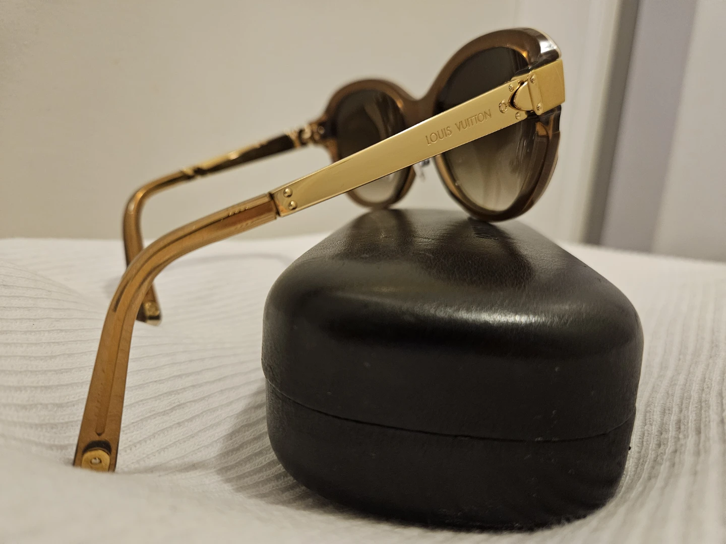 Louis Vuitton LV Cat Eye Sunglasses - photo 4