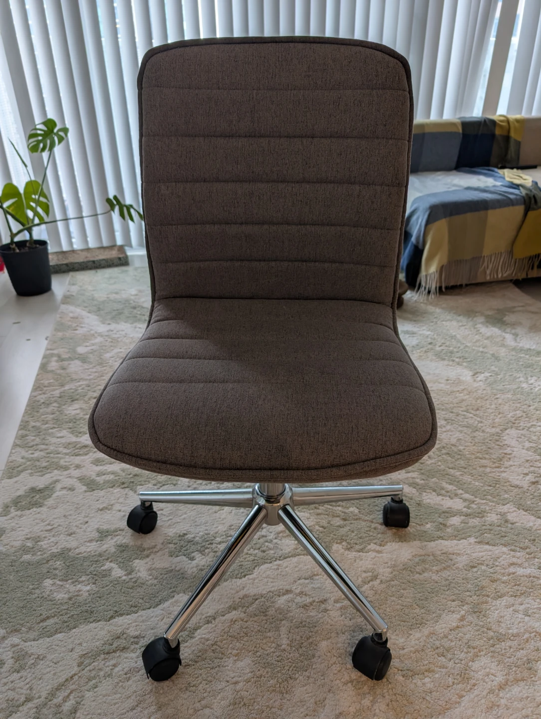 Office chair with wheels