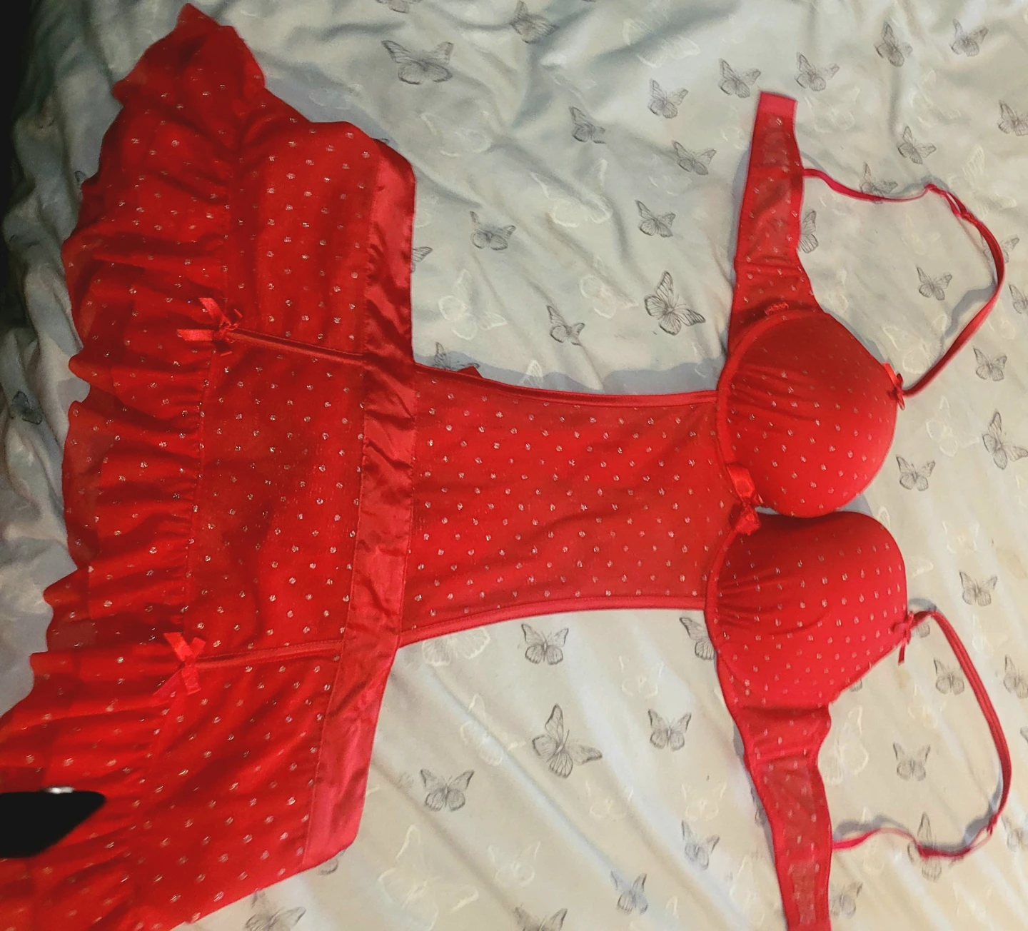 La Senza Lingerie Set Red Sparkle Bra & Garter Belt - L
