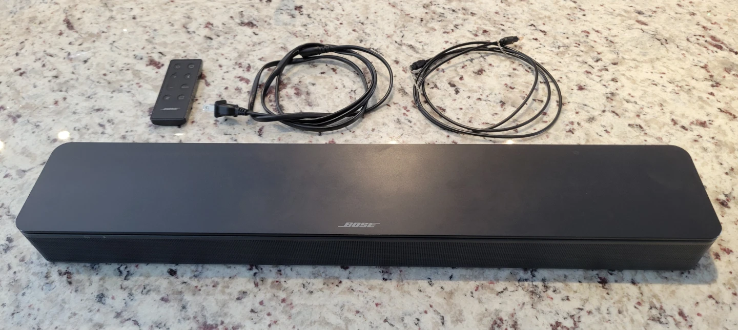 Bose TV Speaker Soundbar with Remote and Cables