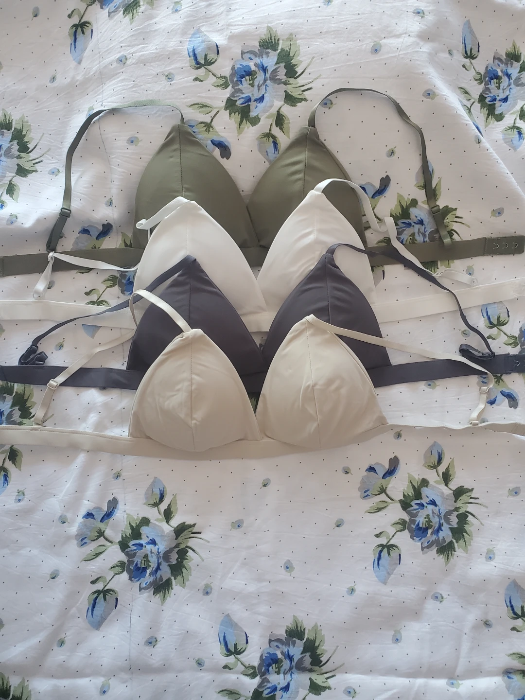 4 Pack Bralettes - Various Colours