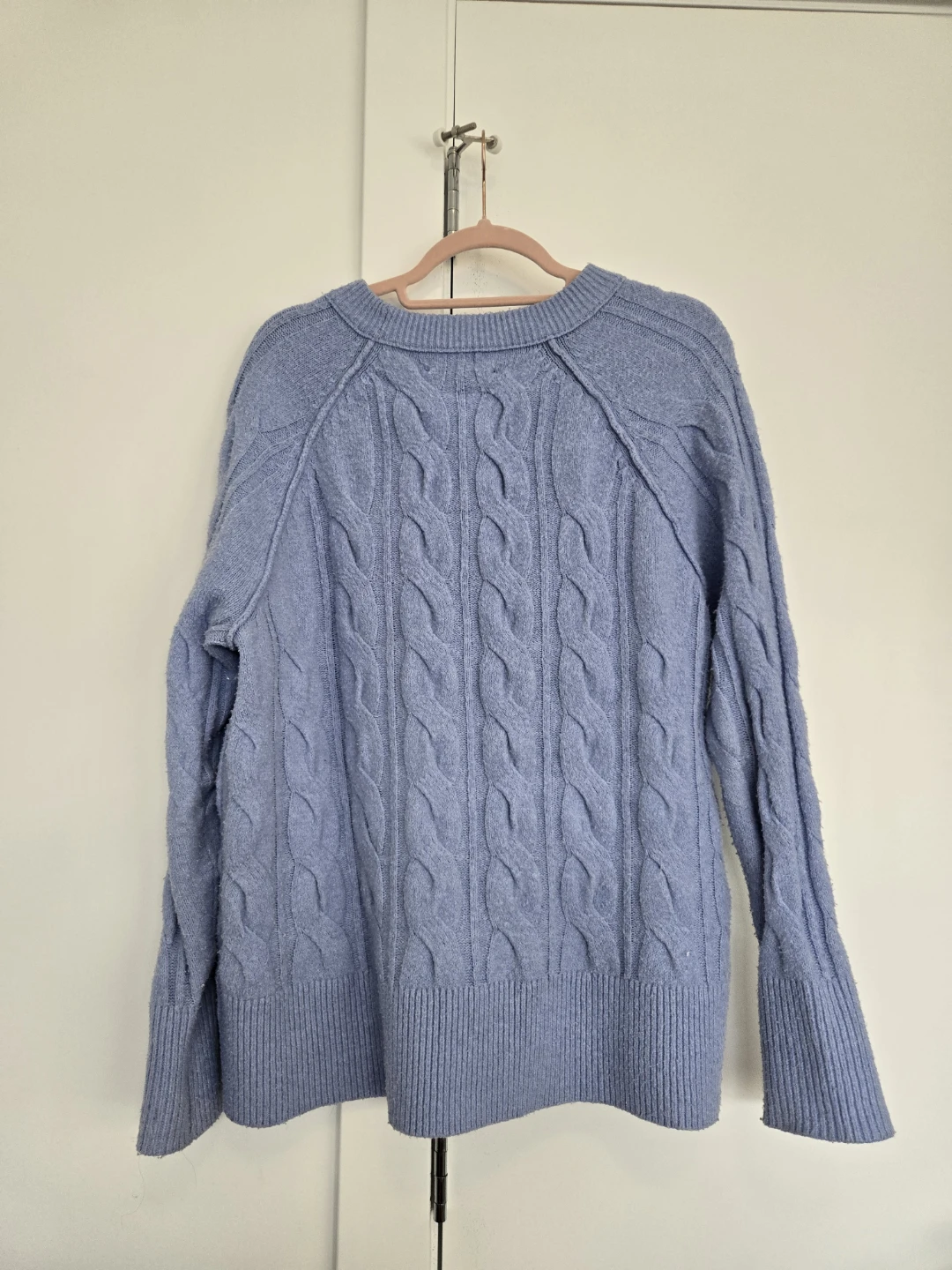 Women's Cable Knit Sweater - Blue
