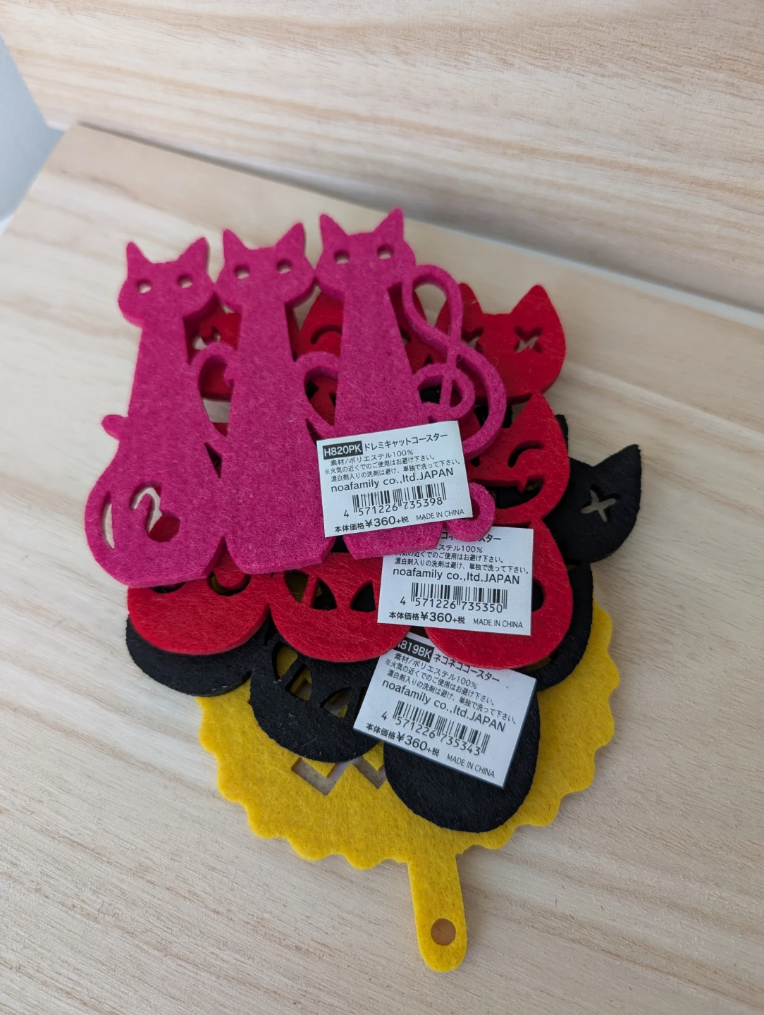 Felt Cat Coasters Set new with tag - photo 2