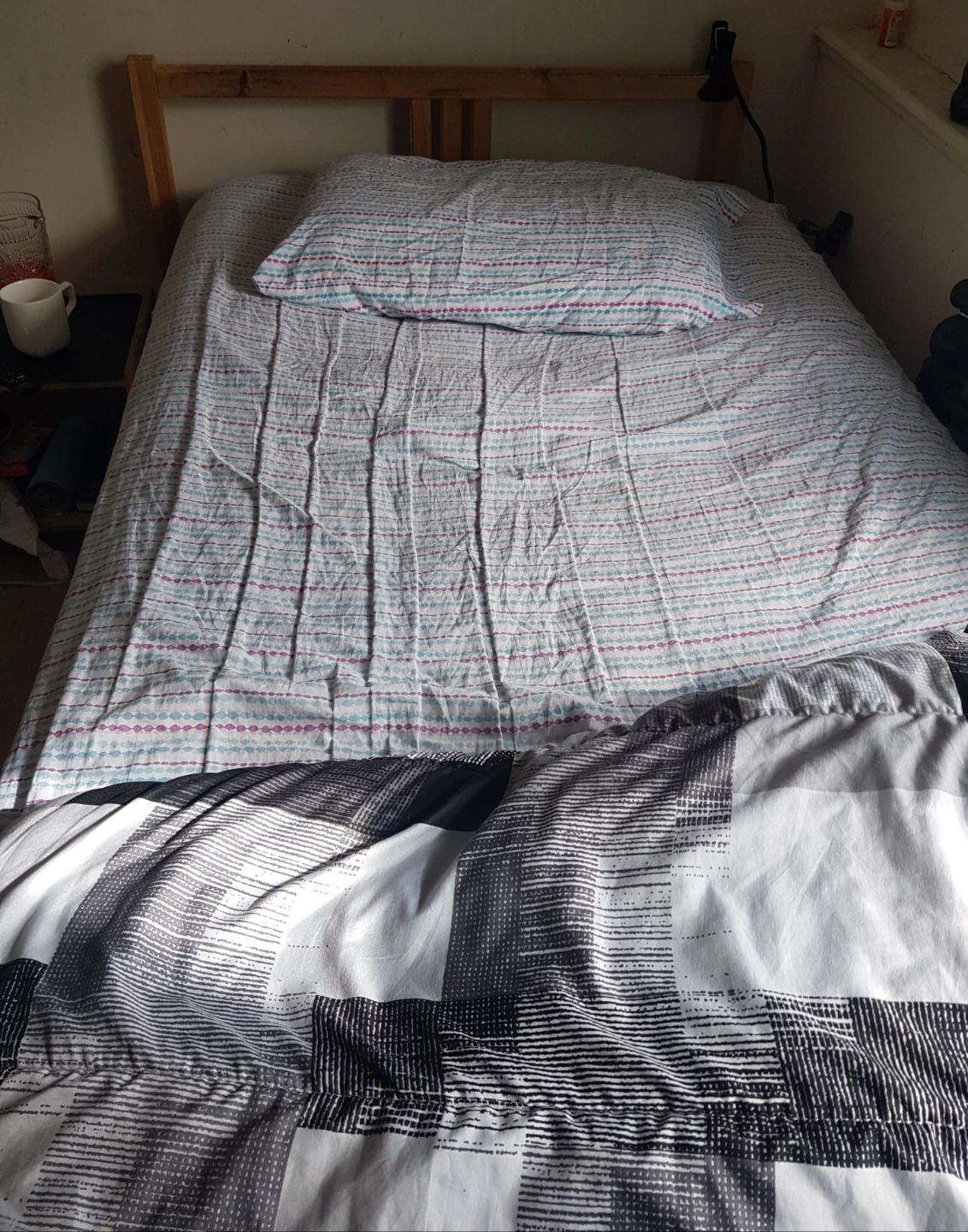 Single Bed Frame with Mattress and Bedding - photo 3