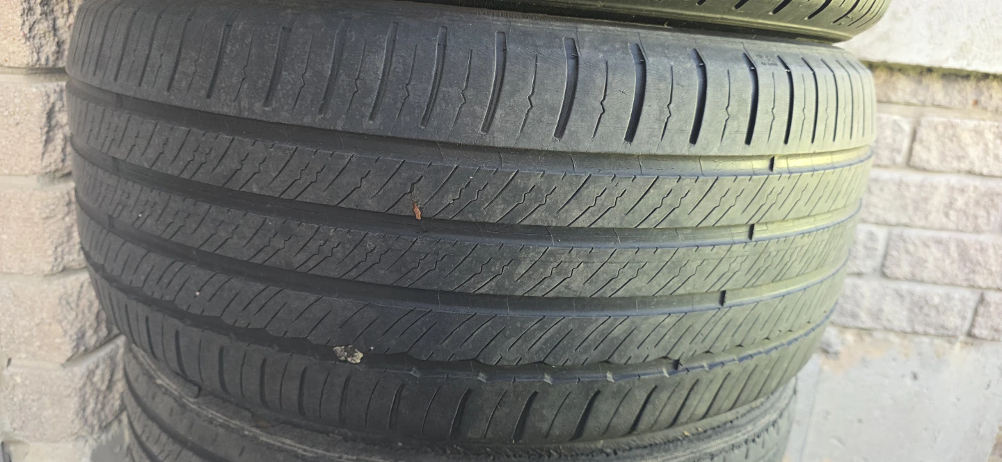 Set of 4 Tires - photo 3