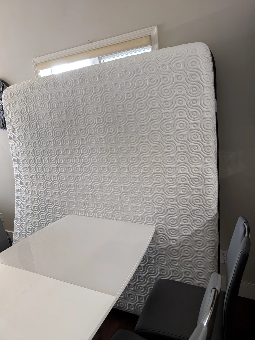 Free Free Free King Mattress - photo 3