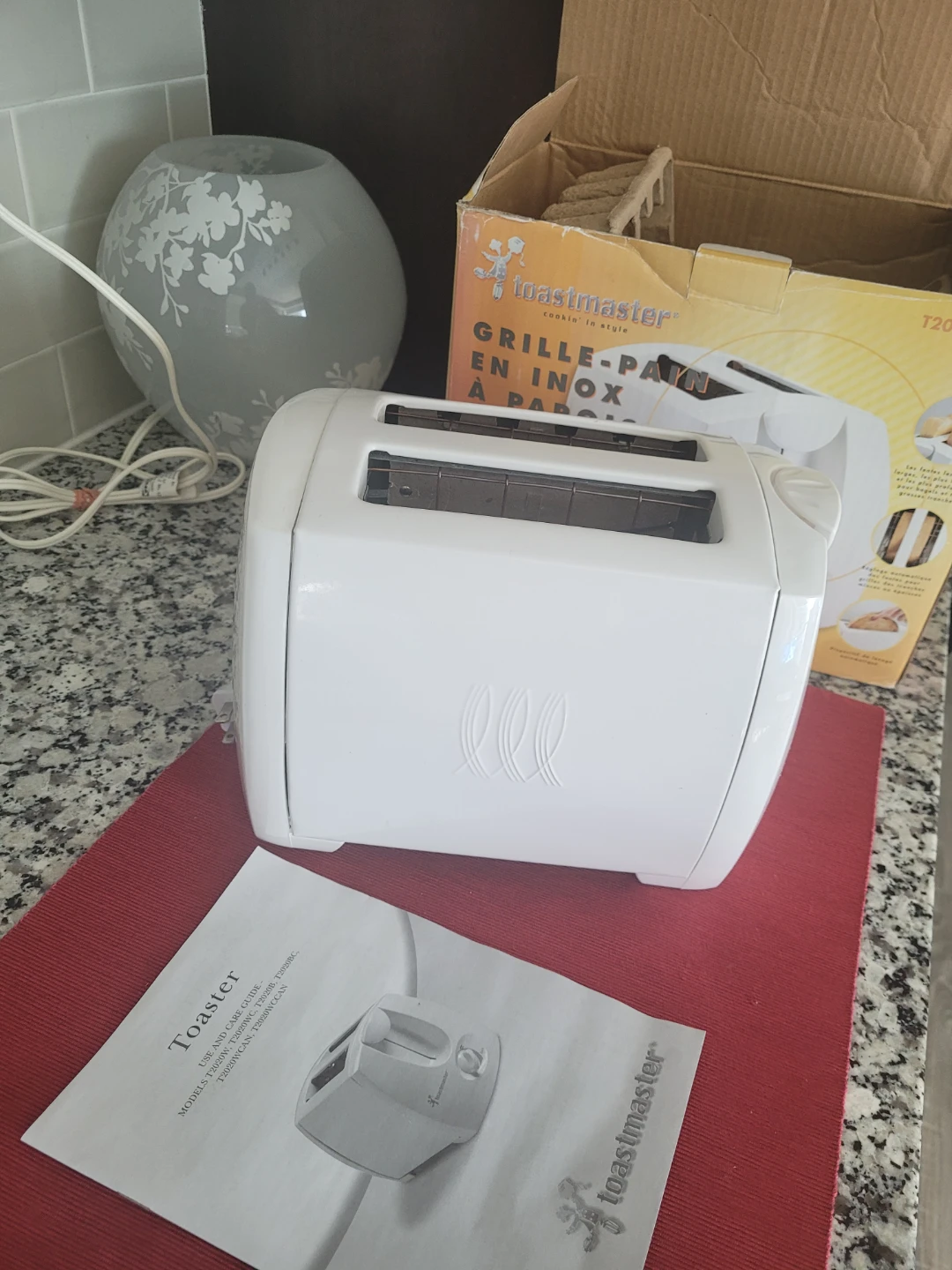 Toastmaster White Toaster - photo 3