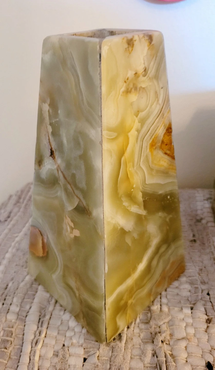 Green Onyx Stone Vase