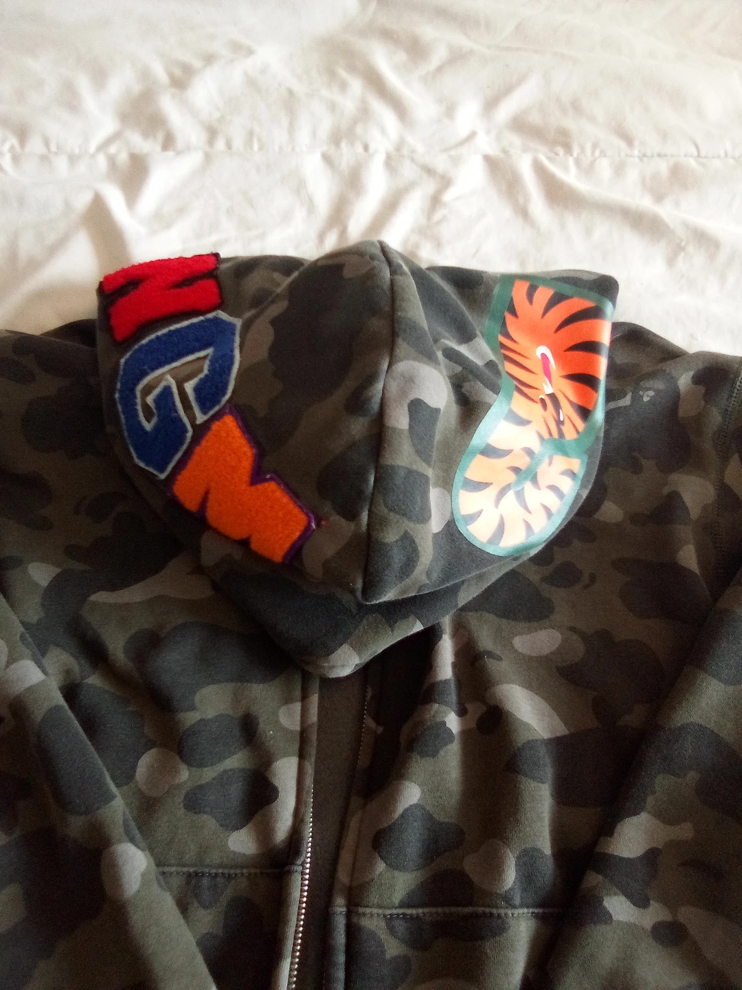 A Bathing Ape Camo Shark Hoodie - photo 2