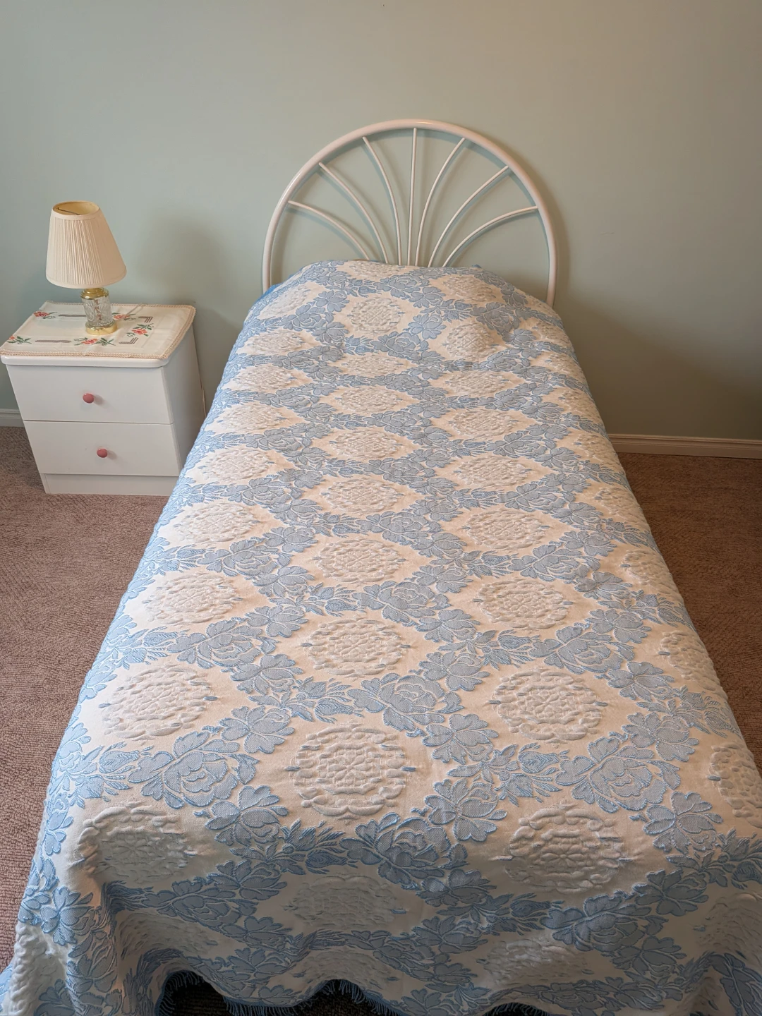 Twin bed and nightstand combo