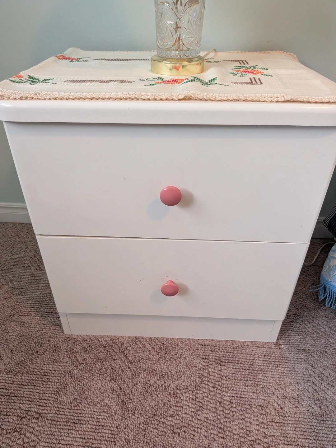 Twin bed and nightstand combo - photo 3