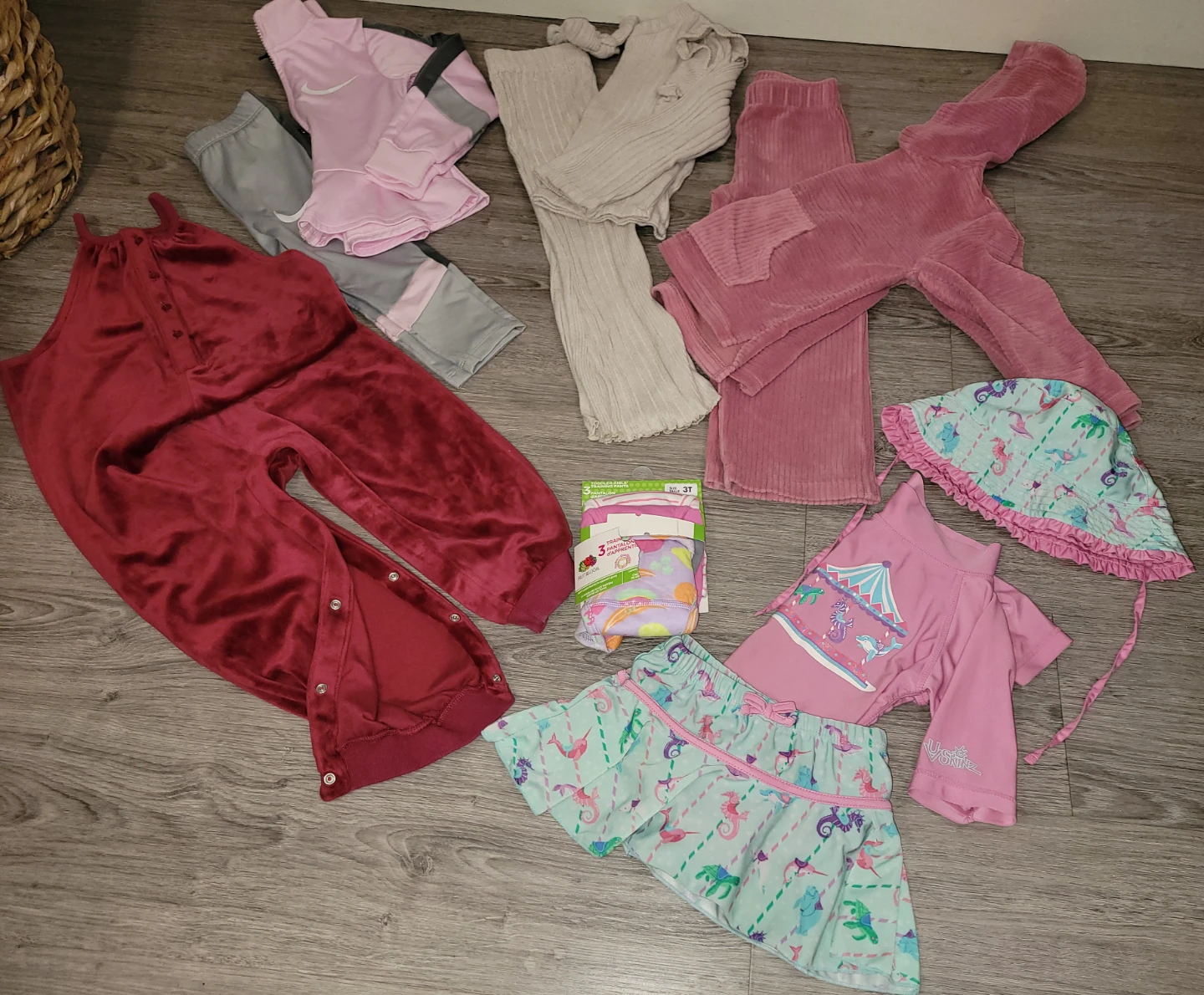 Toddler Girls Clothing Lot 3T - 4T - photo 2