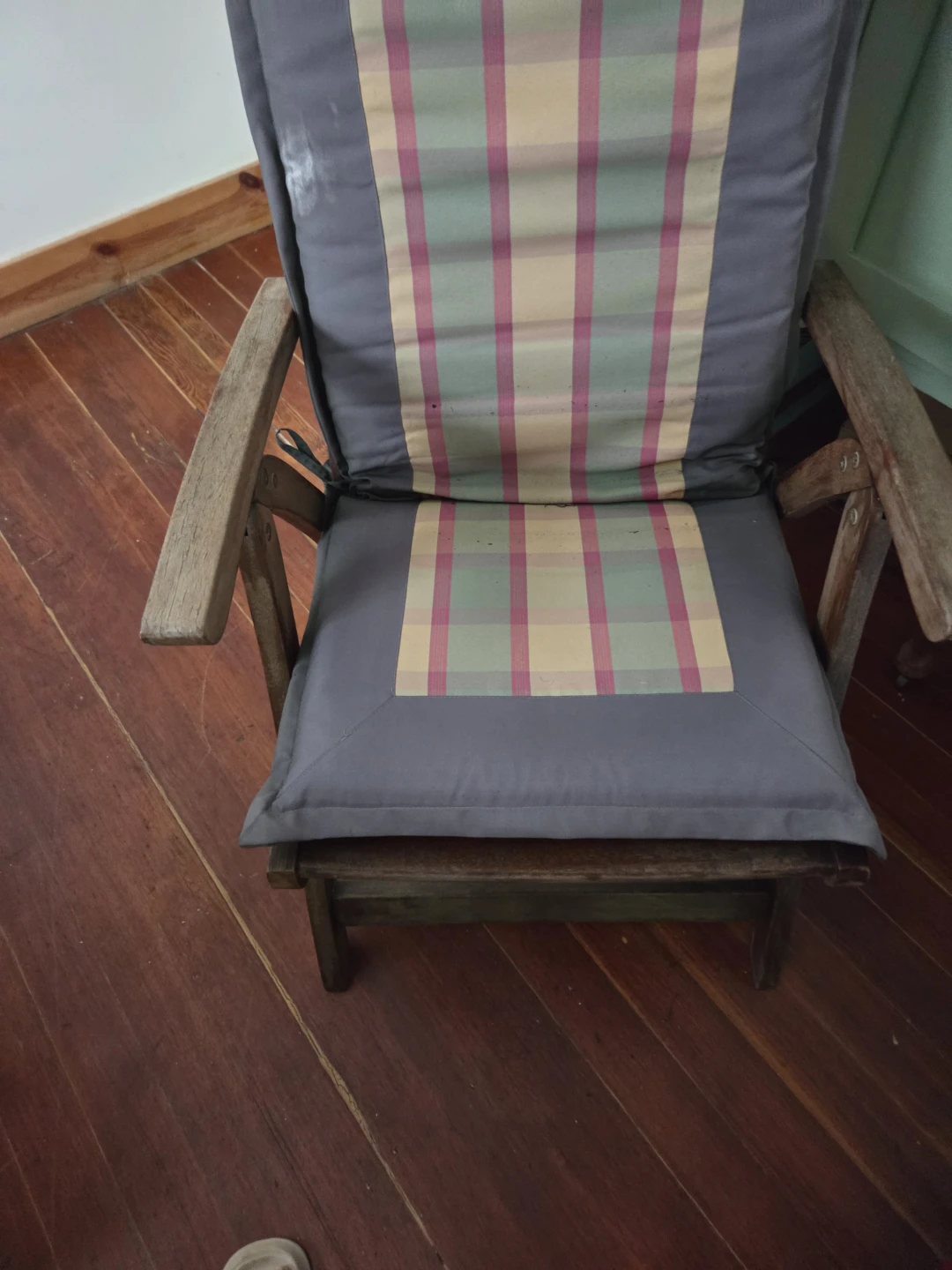 Wooden Deck Chair with Padded Cushion - photo 3