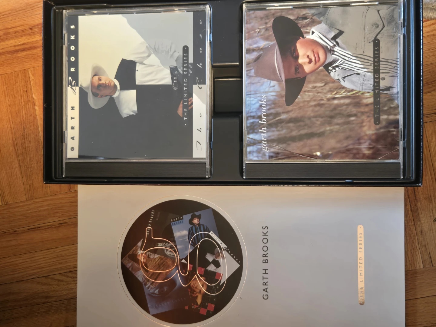 Garth Brooks The Limited Series 6 CD Box Set - photo 3