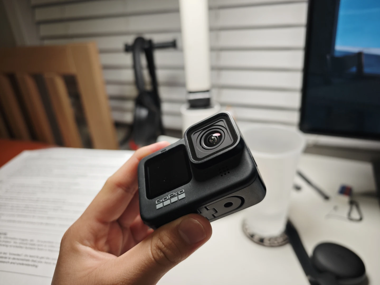 GoPro HERO9 Black Action Camera with 2 brand new batteries - photo 3