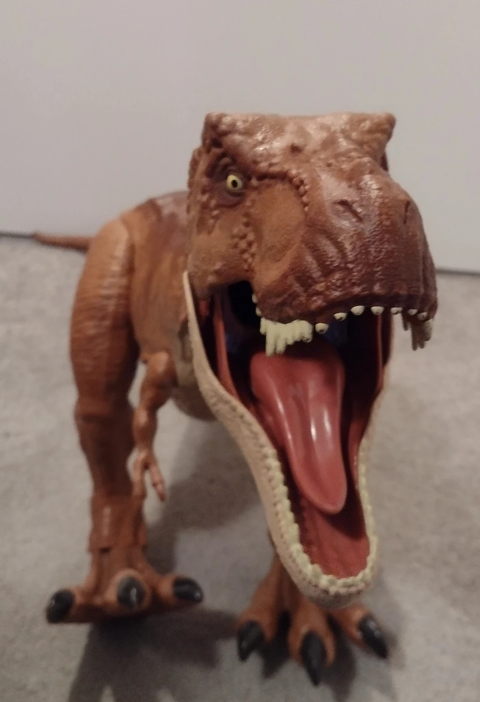 Jurassic Park World Tyrannosaurus Rex Super Colossal T-Rex 42" - photo 3