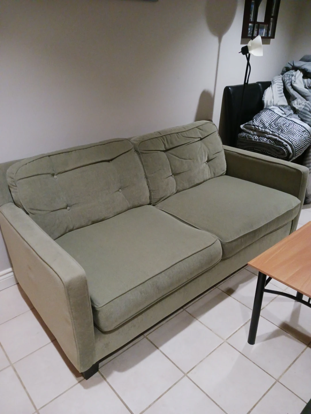 Love seat