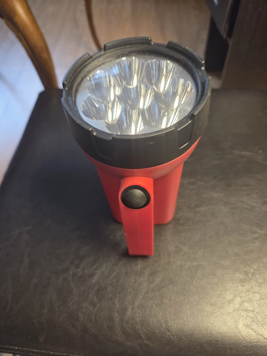 Camping/Emergency Flashlight 🎁