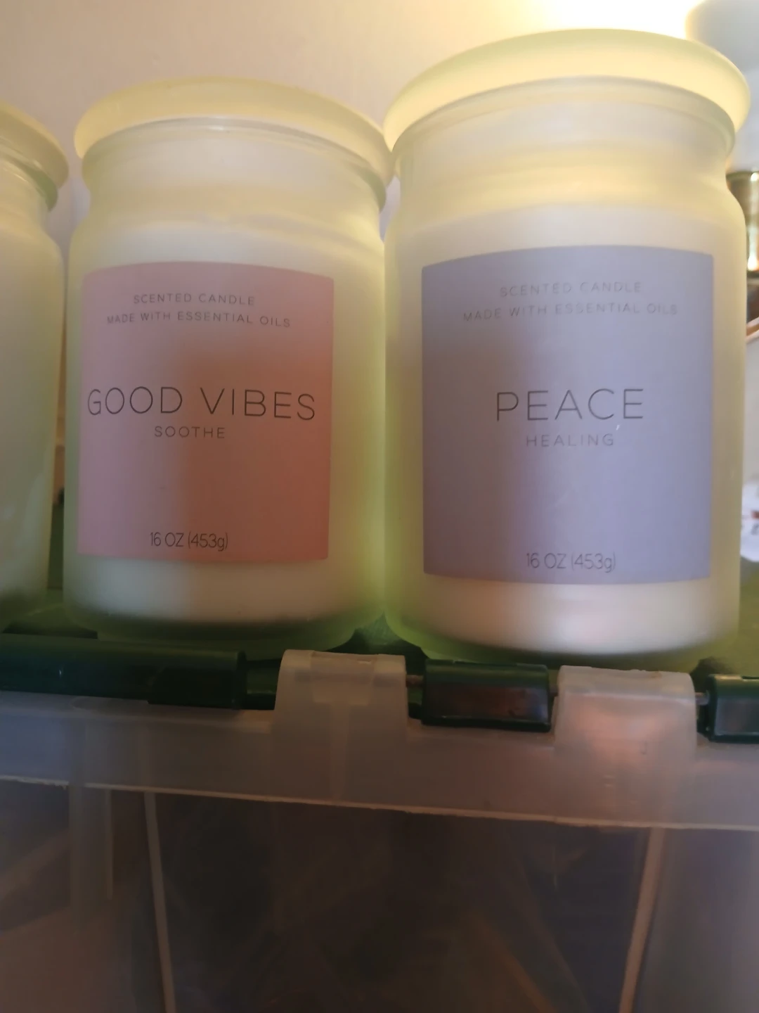 SCENTED CANDLES IN GLASS JARS WITH TOPS - photo 3
