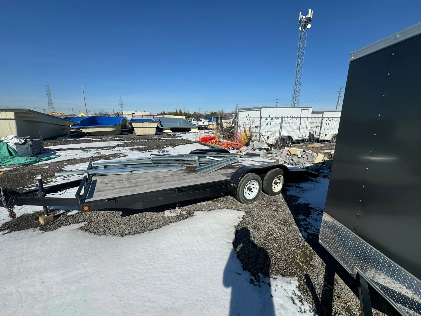 Flatbed Trailer with Steel Ramps