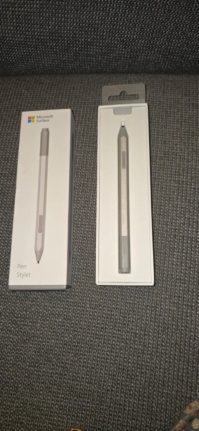 Microsoft Surface Pen Stylus Model 1776 🥕