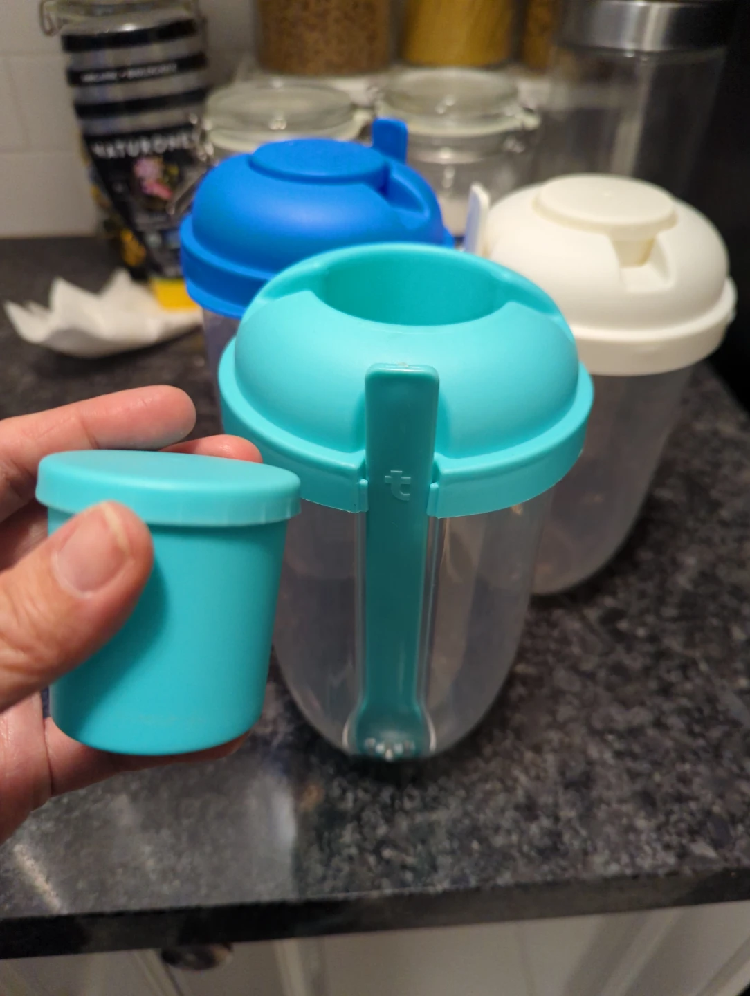 Set of 3 Salad Shaker Cups with Forks - photo 2