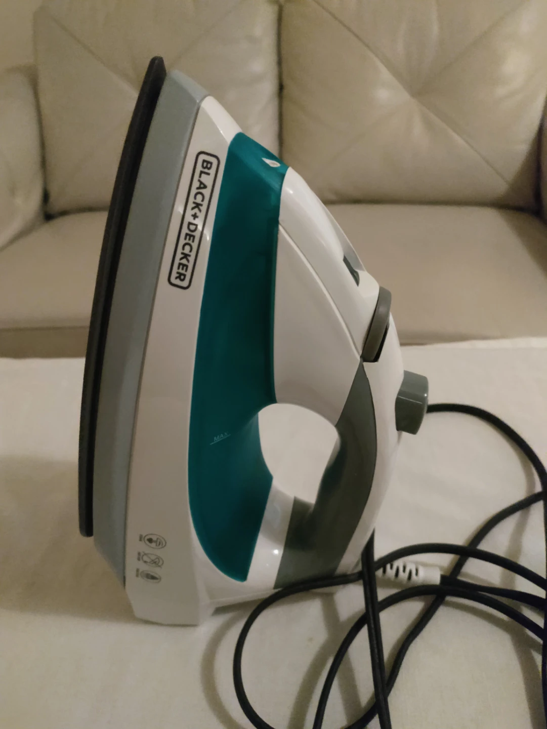BLACK+DECKER Iron