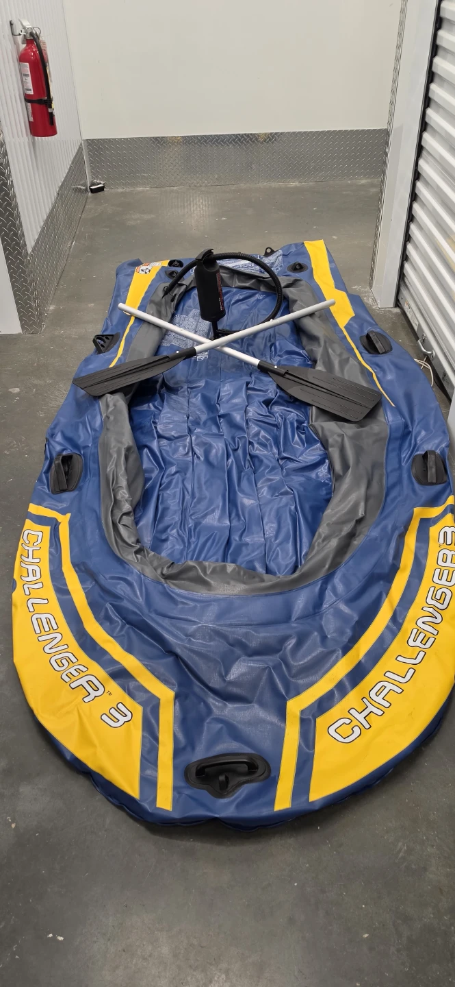 Intex Challenger 3 Inflatable Boat Set with Oars - photo 2