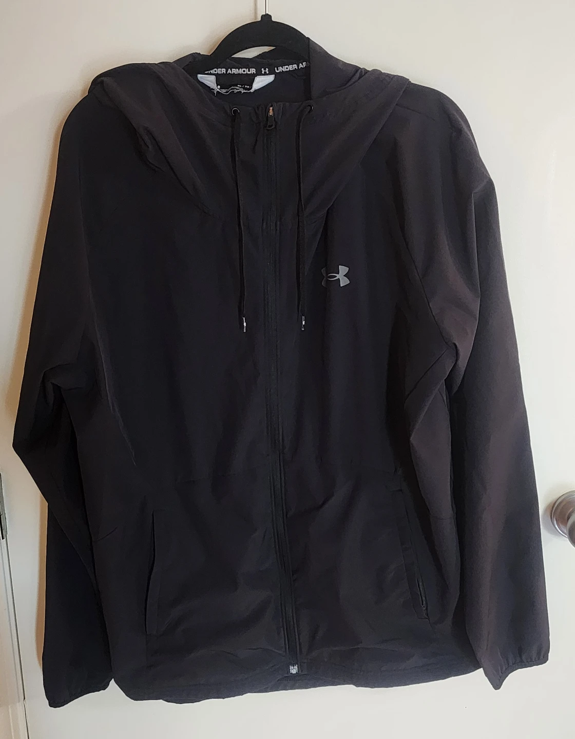 Under Armour Hooded Windbreaker Jacket XL