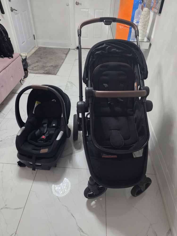Maxi-Cosi Car Seat and Stroller Travel System
