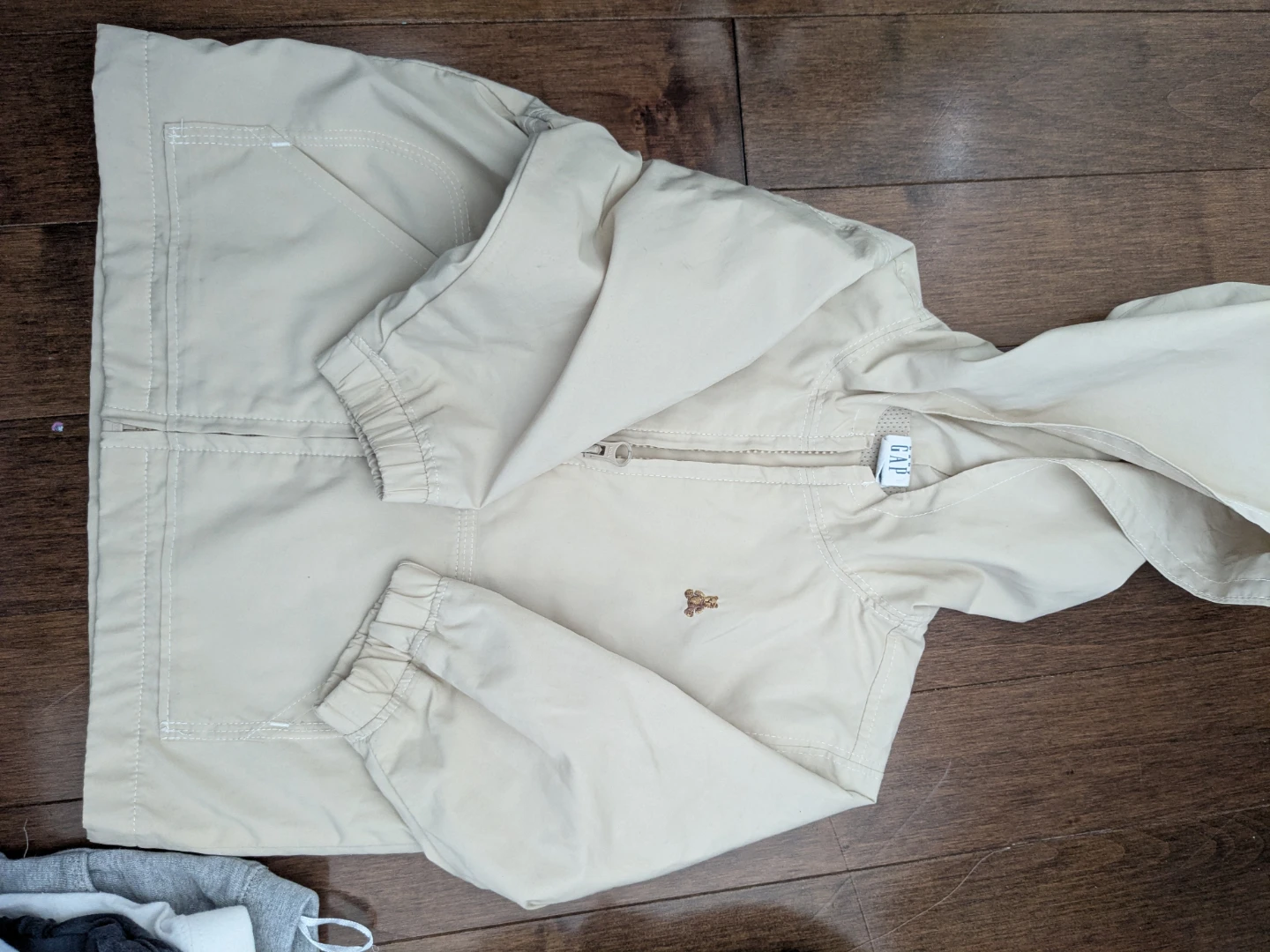Bundle of Kids' Clothes Sizes 18-24M ② - photo 4