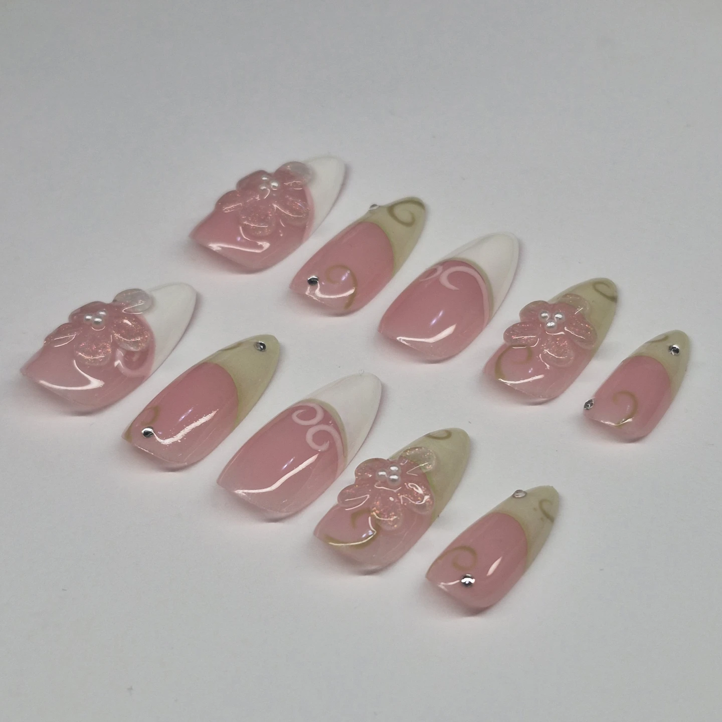 PRESS ONS! - photo 2