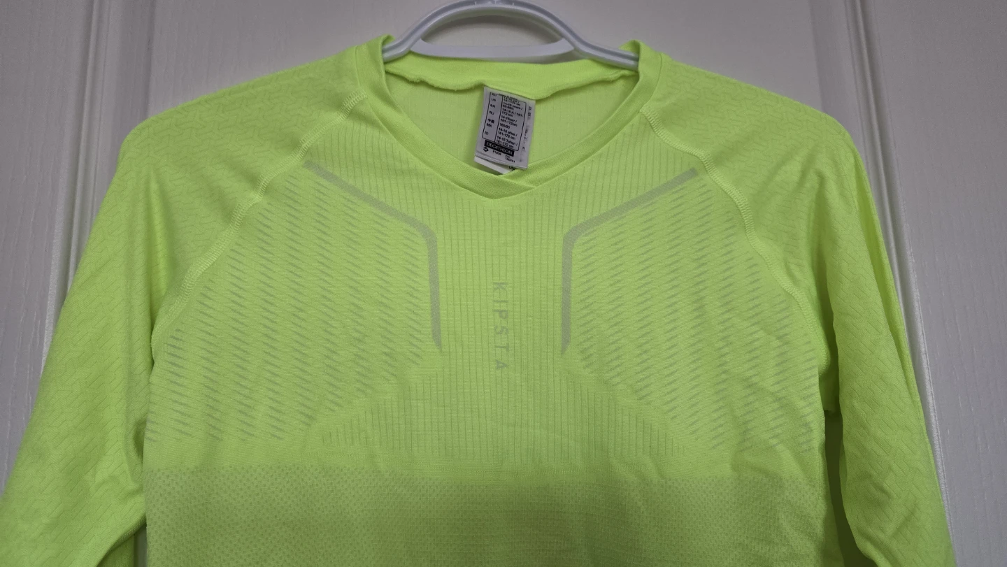 NEW Kipsta Long Sleeve Athletic Shirt Youth 14Y - photo 3