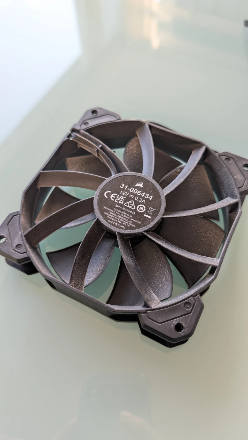 Corsair 31-006-034 Computer Case Fan - photo 2
