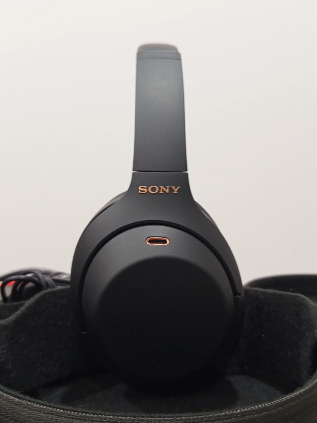 Sony WH-1000XM4 Noise Cancelling Headphones Sale