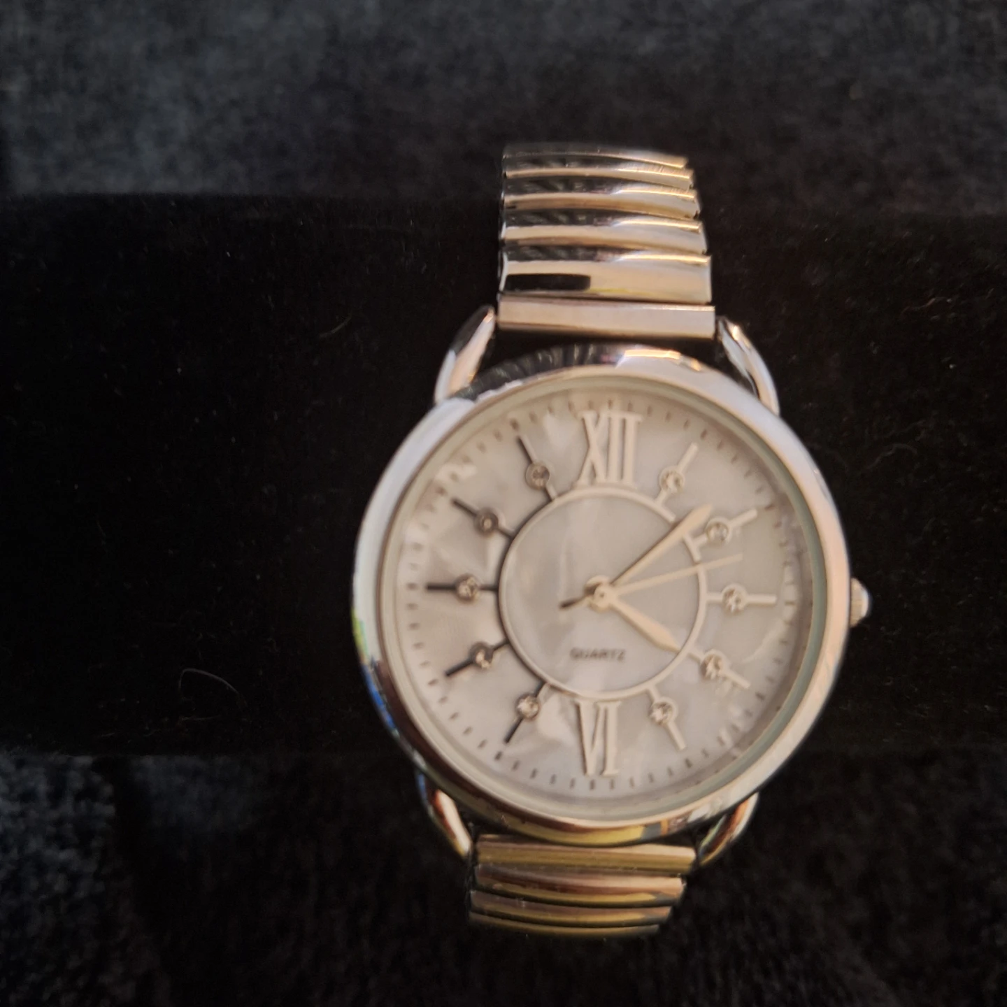 Women's Quartz Watch with Stretch Band