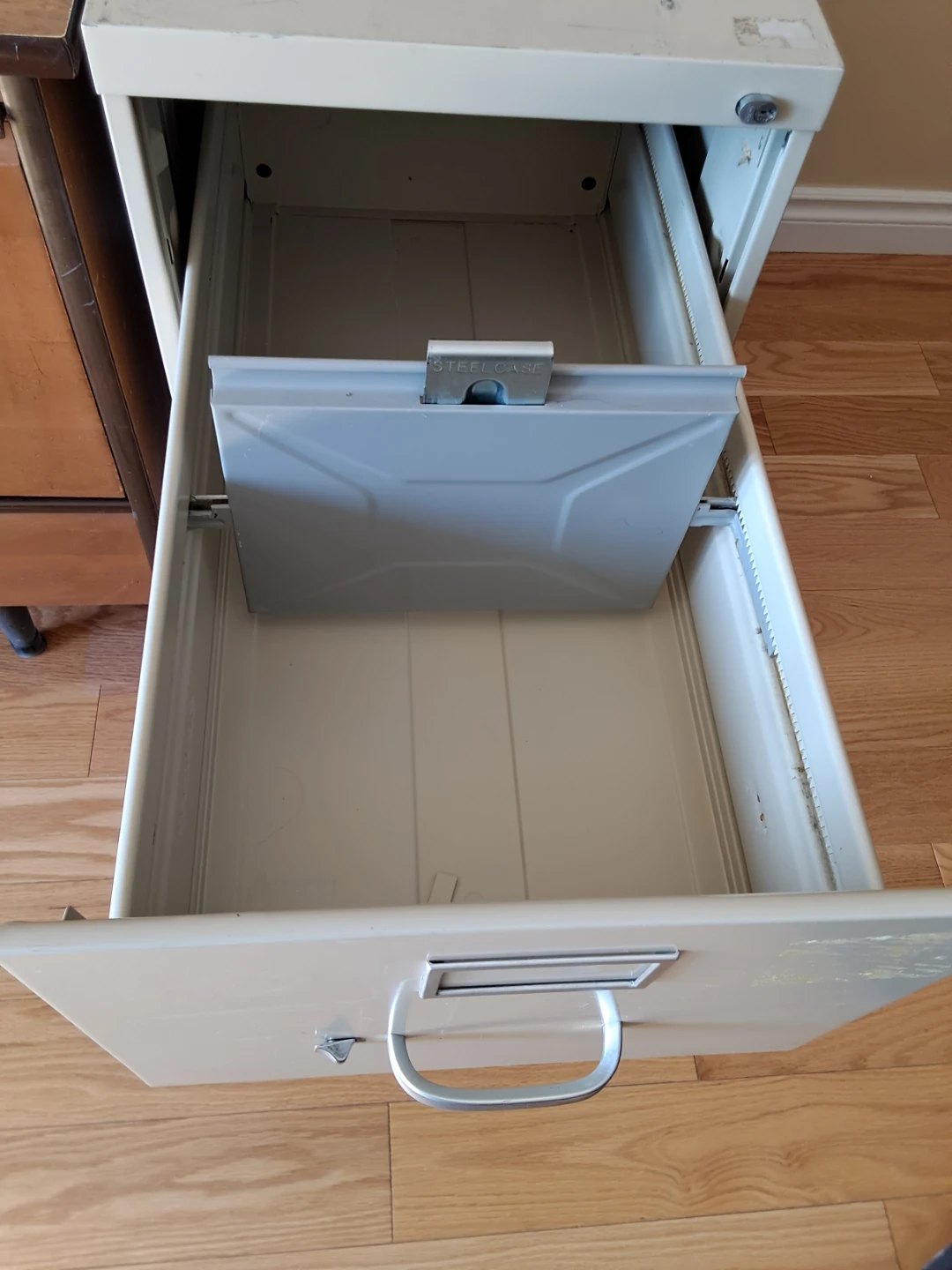 Filing Cabinet - 2 Drawer - Beige - photo 2