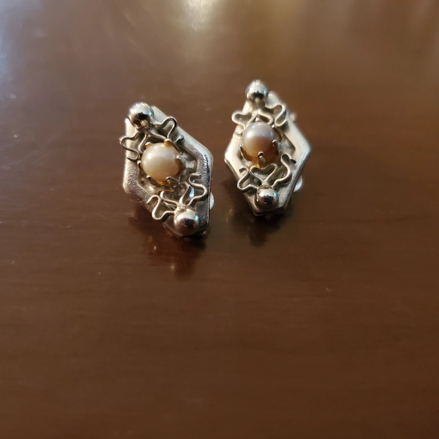 1940's Continental silver plate pearl clip-on earrings