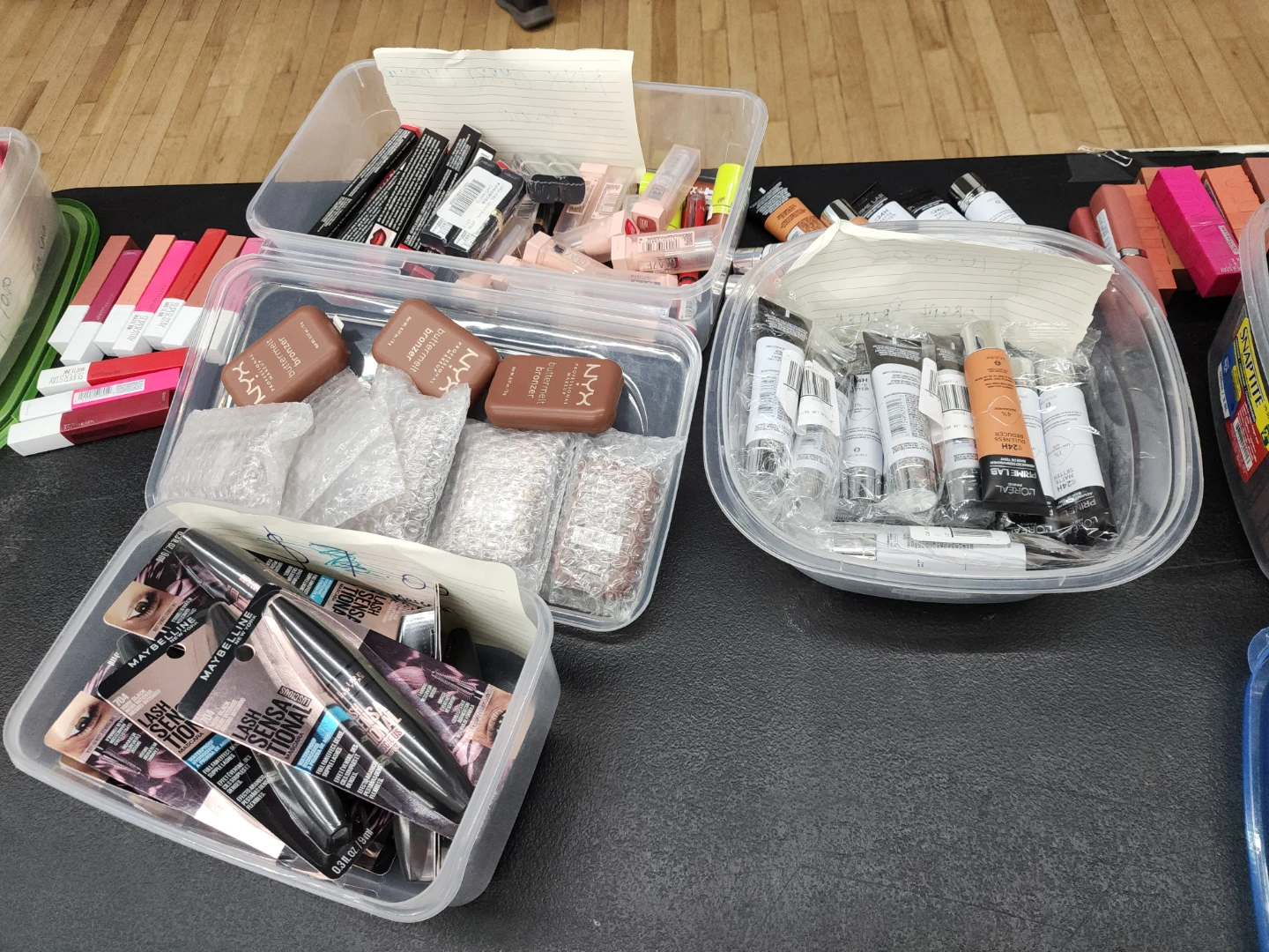All types Cosmetics and beauty products. - photo 2